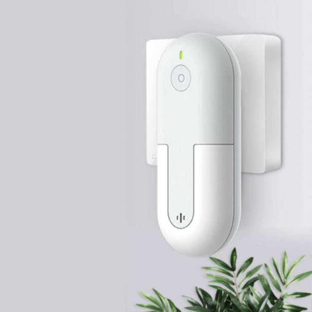 Plug-in Mini Odor Eliminator Air Purifier with Night Light - New